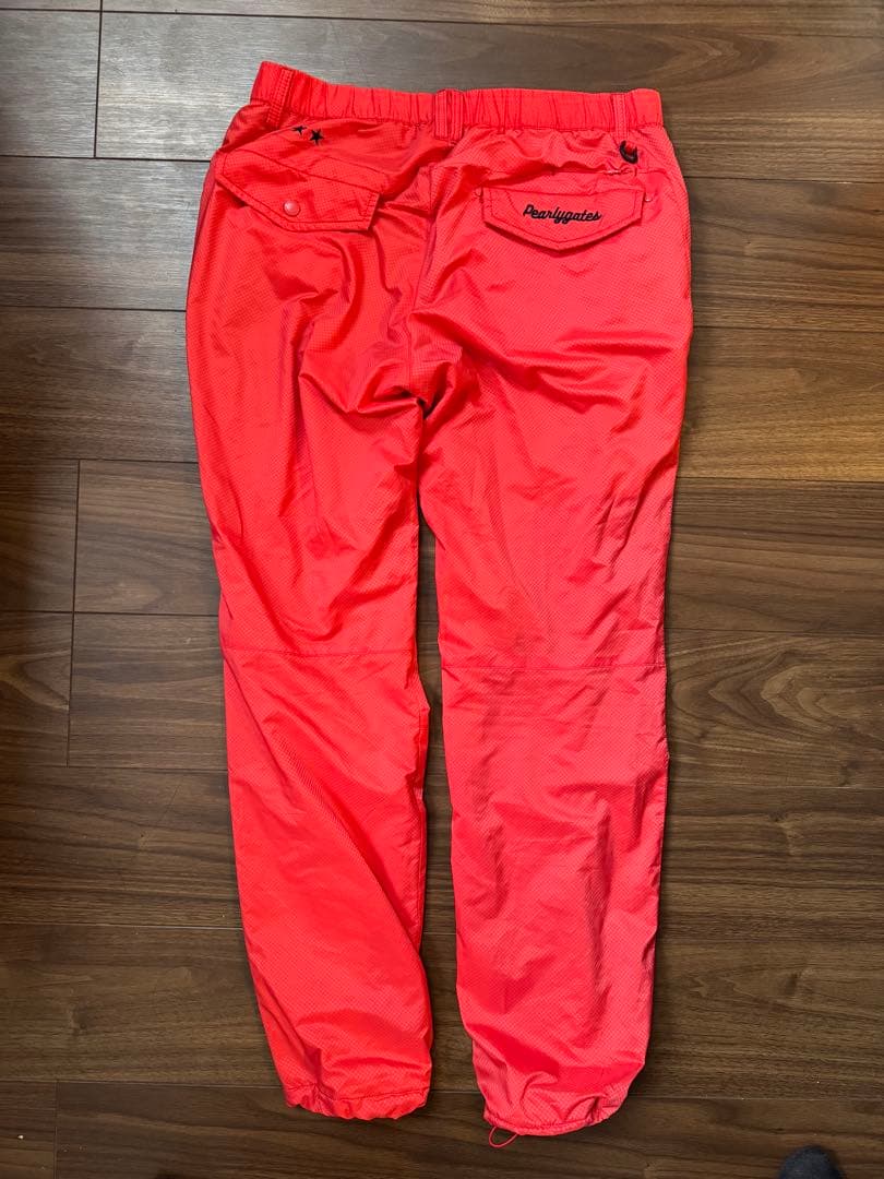 PEARLY GATES赤パンツ