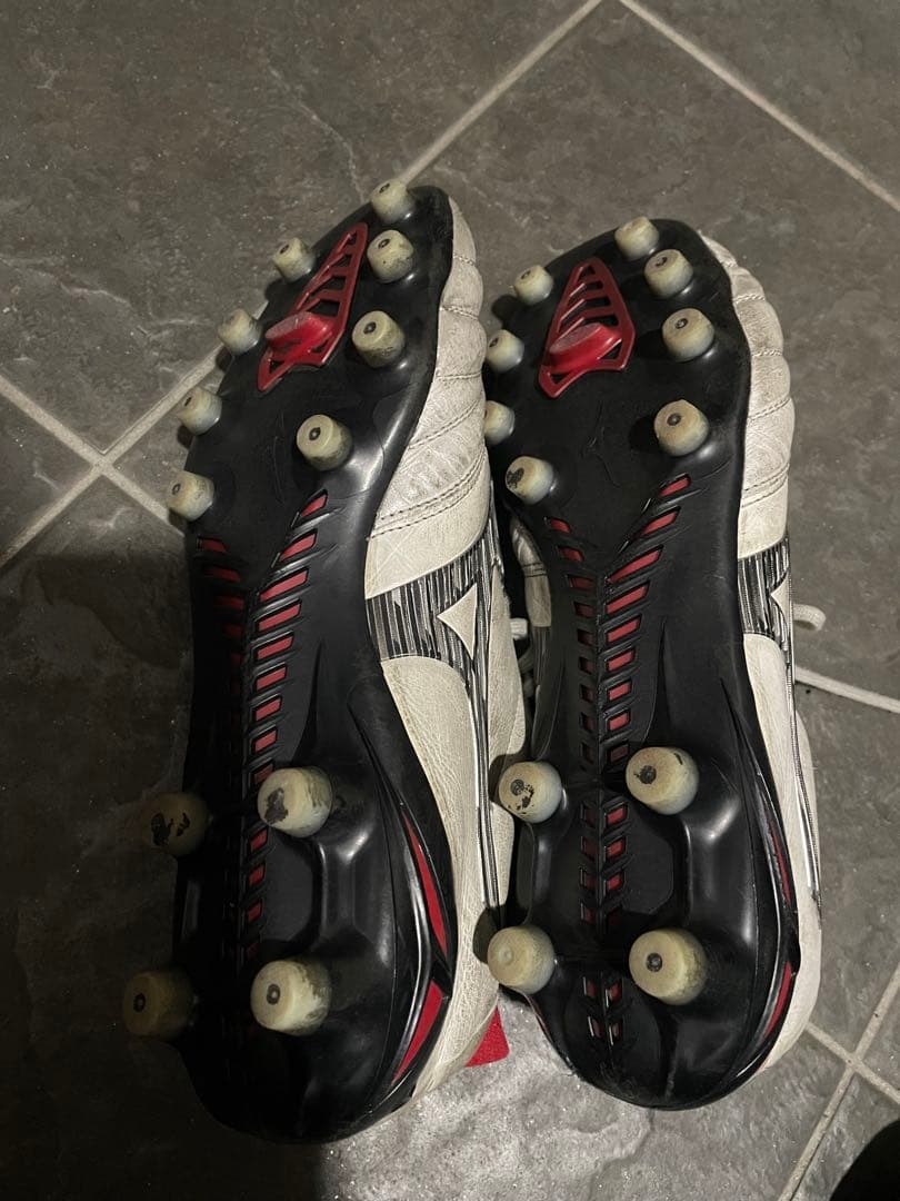 MIZUNO モレリアネオ4