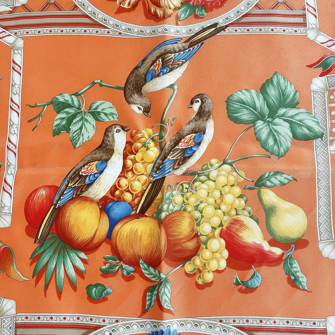 フェラガモ シルク 大判 スカーフ イタリア製 総柄 花 鳥 オレンジ系