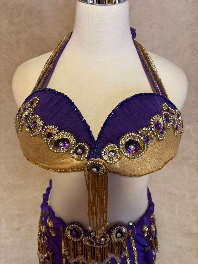 値下げしました ベリーダンス セットアップ 紫色 ビーズ装飾