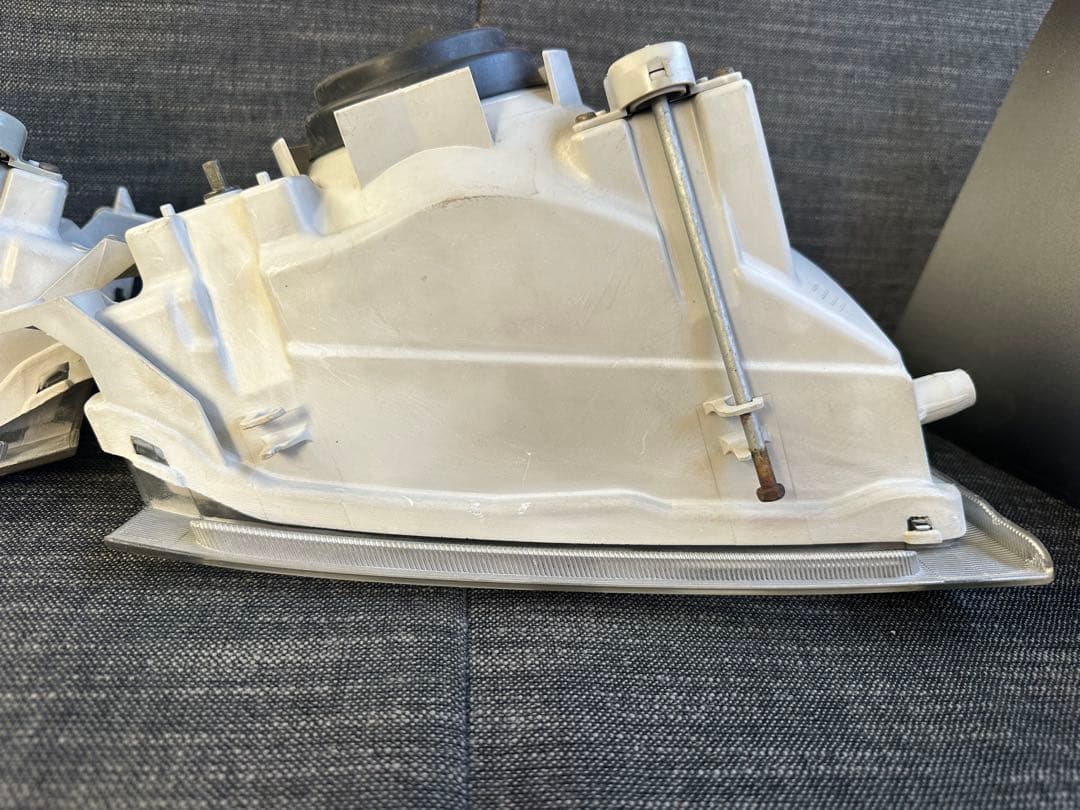 S200P ヘッドライト（左右）と方向指示器（左右）