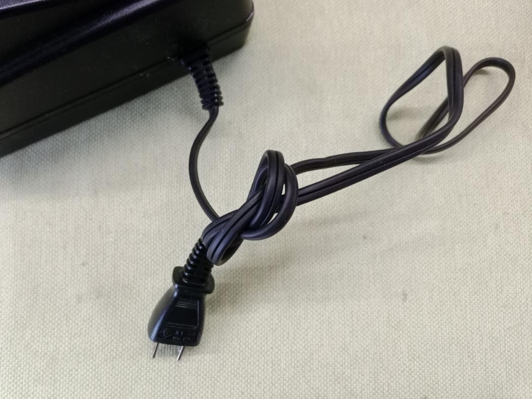 都《TEMRK》Panasonic　　電動自転車充電器　NKJ073Z